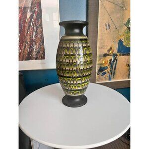 MCM 70s Haeger modern vase with a "drip" or "lava" glaze.